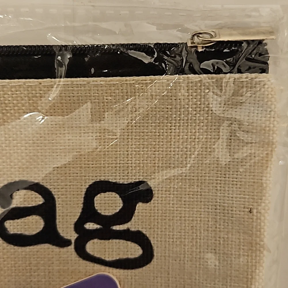 'This Bag Contains My Face' Cosmetic Travel Bag - Picture 3 of 3